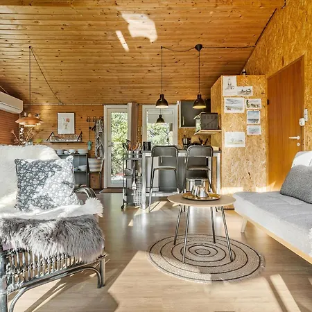 Vakantiehuis 2 Bedroom In *